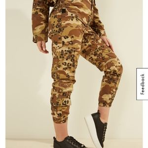New Guess Kammie Camo Cargo Pants
